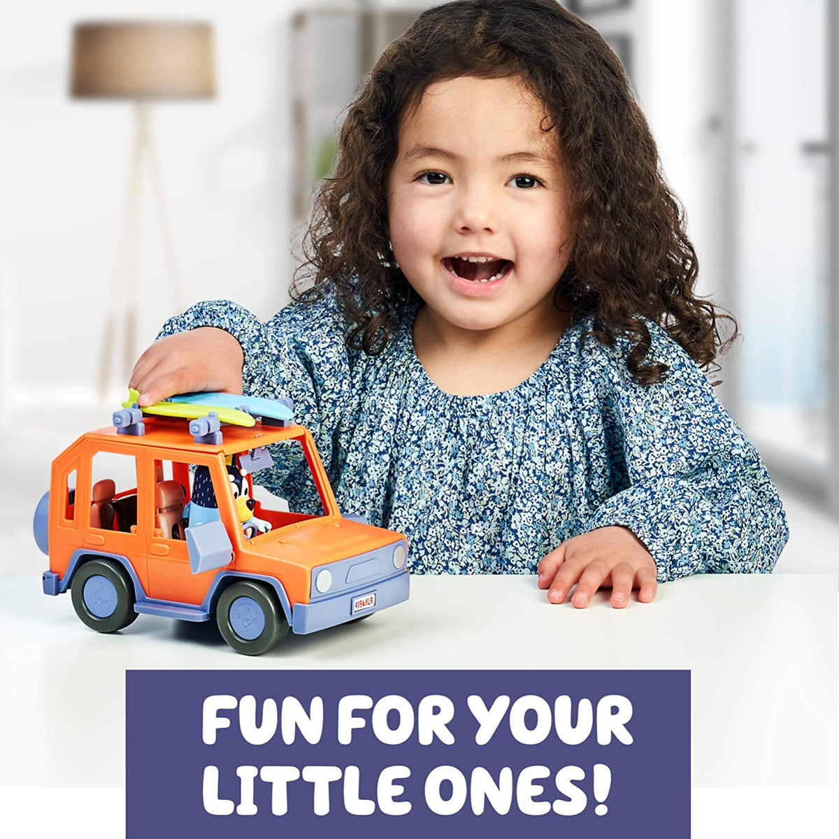 Bluey, 4WD Family Vehicle, with 1 Figure and 2 Surfboards | Customizable Car - Adventure Time | for Ages 3+ - Abesons 
